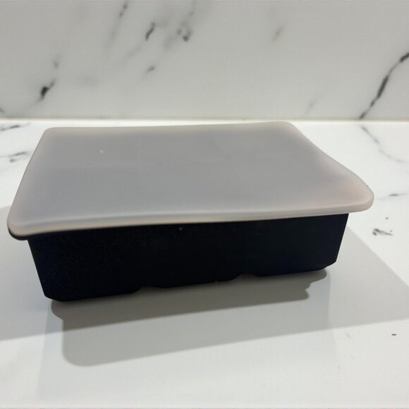 Silicone Ice Molds - Picture 4 of 5